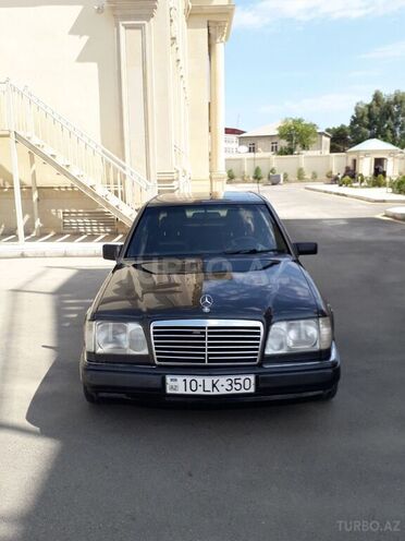 Mercedes E 220 1995, 600,000 km - 2.2 l - Bakı