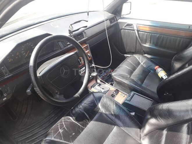 Mercedes E 220 1995, 600,000 km - 2.2 l - Bakı