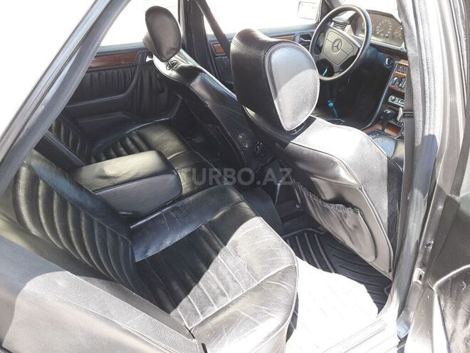 Mercedes E 220 1995, 600,000 km - 2.2 l - Bakı