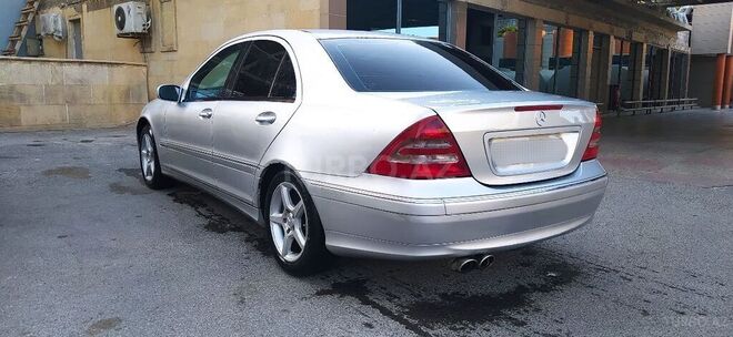 Mercedes C 200 2002, 214,000 km - 2.0 l - Bakı