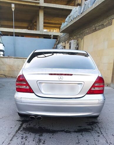 Mercedes C 200 2002, 214,000 km - 2.0 l - Bakı