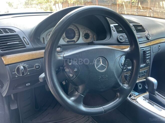 Mercedes E 240 2003, 295,000 km - 2.6 л - Bakı