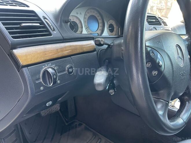 Mercedes E 240 2003, 295,000 km - 2.6 л - Bakı