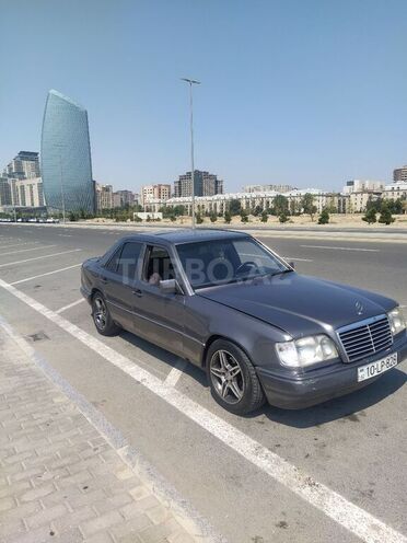 Mercedes E 220 1994, 502,205 km - 2.2 l - Bakı