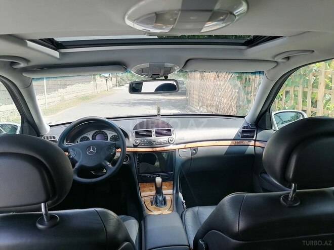 Mercedes E 240 2002, 237,218 km - 2.6 л - Göyçay