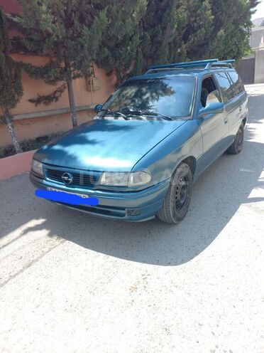 Opel Astra 1996, 310,000 km - 1.6 л - Bakı