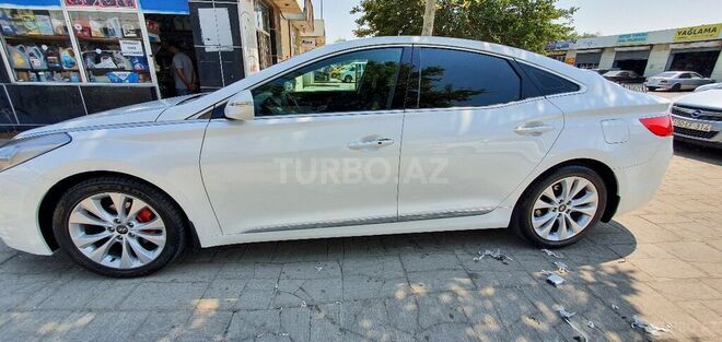 Hyundai Grandeur 2014, 130,461 km - 2.4 л - Xırdalan