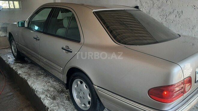 Mercedes E 230 1997, 350,000 km - 2.3 l - Bakı