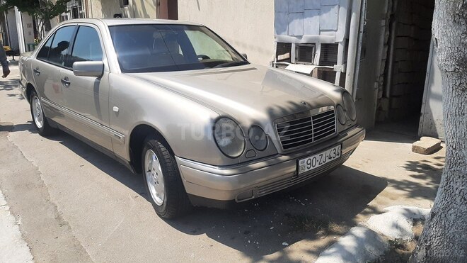 Mercedes E 230 1997, 350,000 km - 2.3 l - Bakı