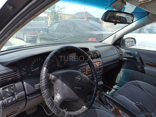 Opel Omega 1997, 246,000 km - 2.0 l - Gəncə