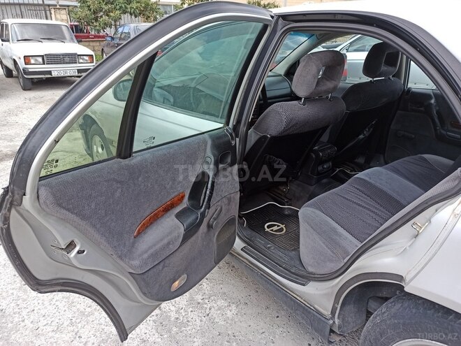 Opel Omega 1997, 246,000 km - 2.0 l - Gəncə