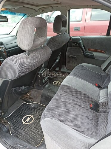 Opel Omega 1997, 246,000 km - 2.0 l - Gəncə
