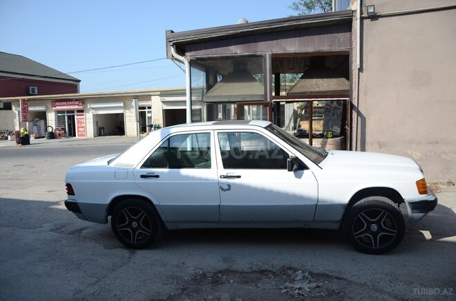 Mercedes 190 1991, 270,000 km - 1.8 л - Bakı