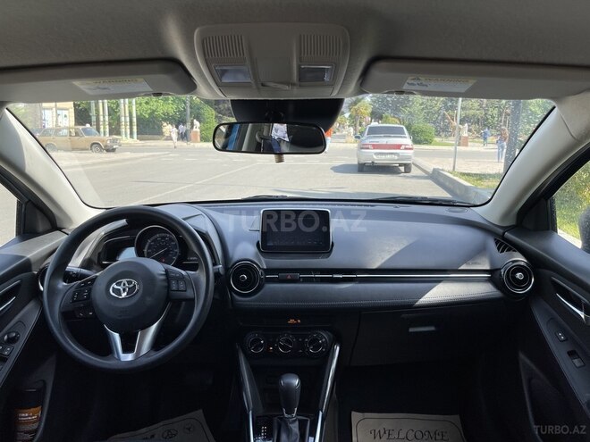 Toyota Yaris 2017, 83,000 km - 1.5 л - Bakı