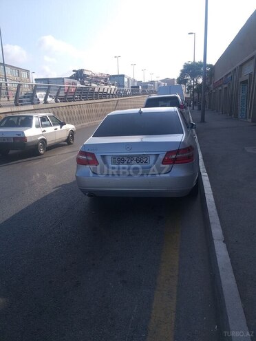 Mercedes E 200 2010, 73,200 km - 1.8 л - Bakı