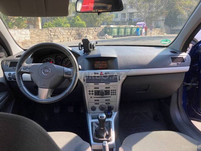 Opel Astra 2010, 221,000 km - 1.3 l - Bakı