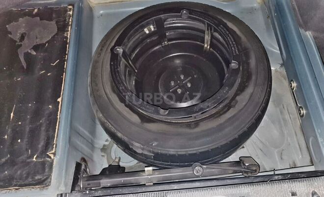 Mercedes E 240 1998, 470,000 km - 2.4 l - Bərdə