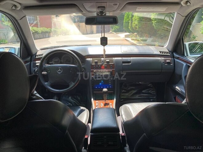 Mercedes E 280 2000, 280,000 km - 2.8 л - Bakı