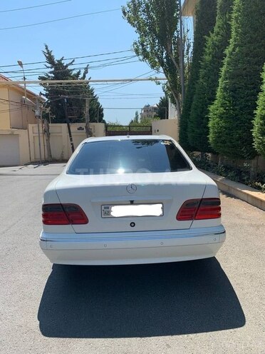 Mercedes E 280 2000, 280,000 km - 2.8 л - Bakı