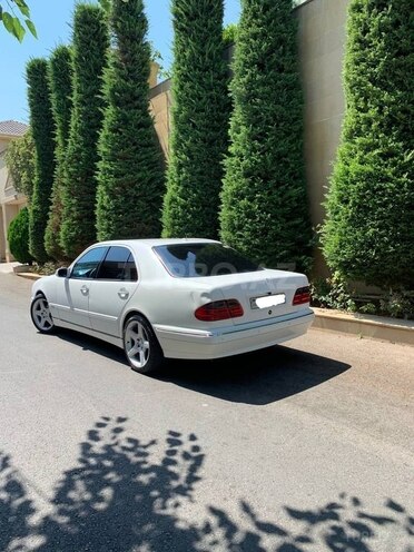 Mercedes E 280 2000, 280,000 km - 2.8 л - Bakı