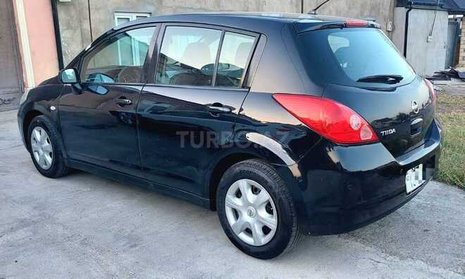Nissan Tiida 2007, 181,000 km - 1.6 l - Quba