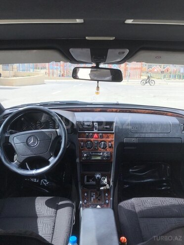 Mercedes C 180 1999, 245,000 km - 1.8 l - Bakı