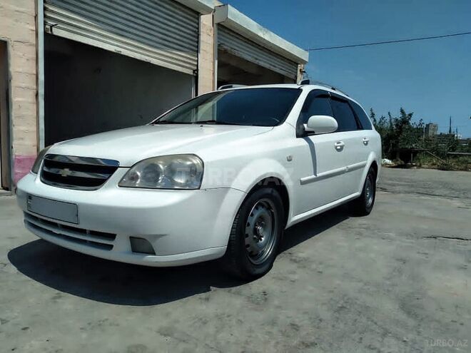 Chevrolet Lacetti 2008, 450,000 km - 1.6 л - Salyan