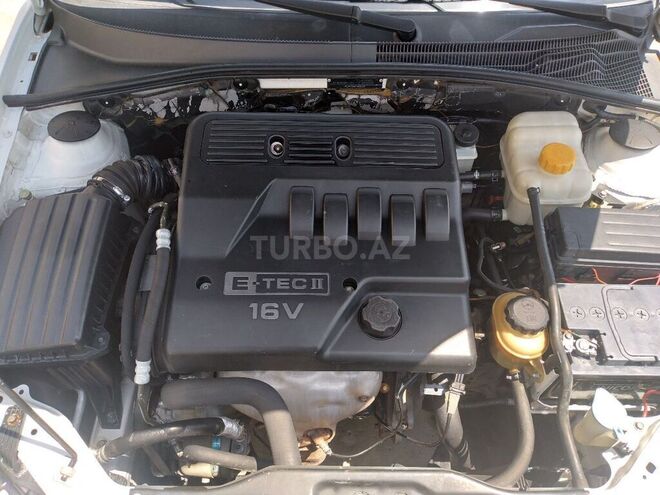 Chevrolet Lacetti 2008, 450,000 km - 1.6 л - Salyan