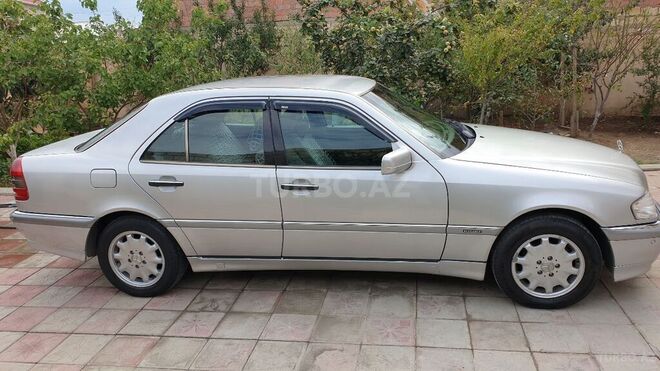 Mercedes C 200 1997, 266,000 km - 2.0 l - Bakı