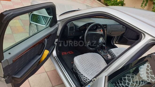Mercedes C 200 1997, 266,000 km - 2.0 l - Bakı