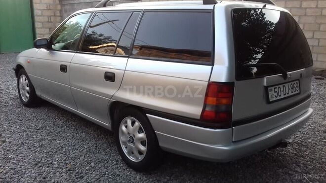 Opel Astra 1997, 420,000 km - 1.6 l - Bakı