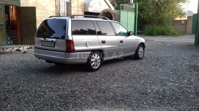 Opel Astra 1997, 420,000 km - 1.6 l - Bakı