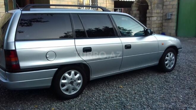 Opel Astra 1997, 420,000 km - 1.6 l - Bakı