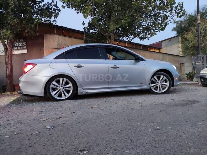 Chevrolet Cruze 2015, 232,000 km - 1.4 л - Salyan