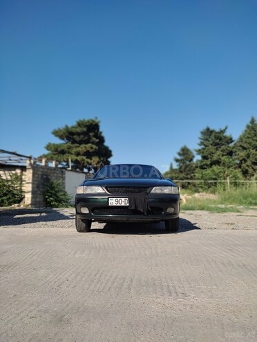 Opel Vectra 1997, 200,000 km - 1.6 л - Bakı