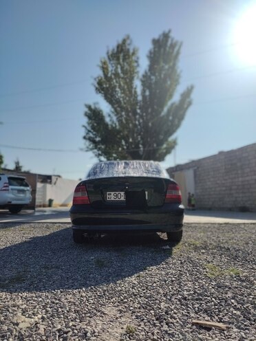 Opel Vectra 1997, 200,000 km - 1.6 л - Bakı