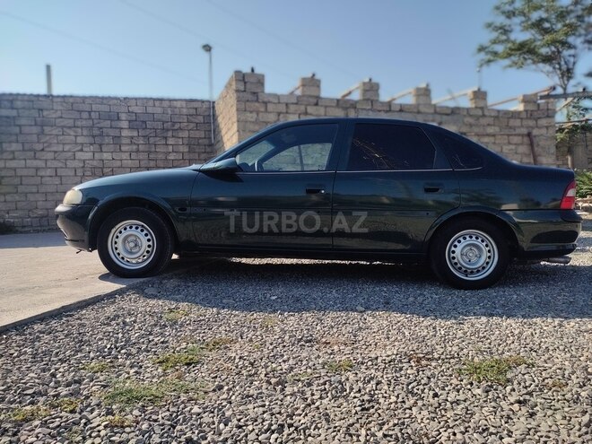 Opel Vectra 1997, 200,000 km - 1.6 л - Bakı