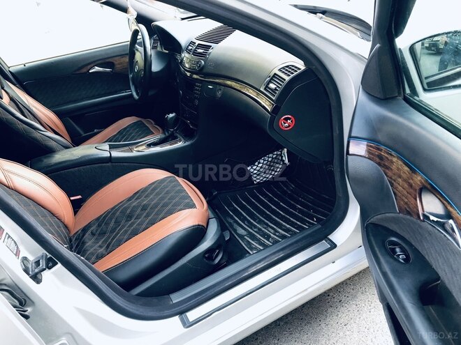 Mercedes E 220 2002, 241,041 km - 2.2 l - Sumqayıt