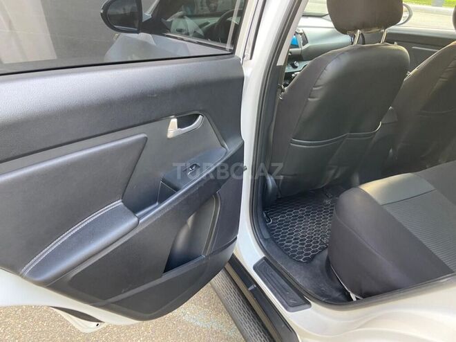 Kia Sportage 2011, 137,000 km - 2.0 l - Gəncə