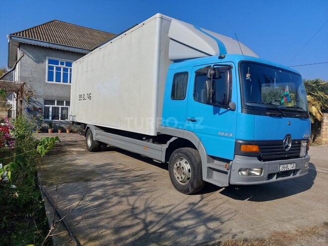 Mercedes Atego 1223 2001, 275,000 km - 6.4 л - Astara