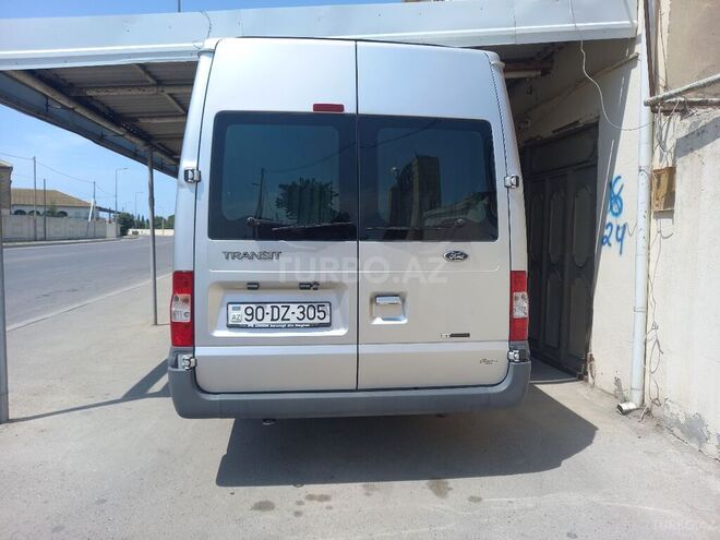 Ford Transit 2009, 233,000 km - 2.4 л - Bakı