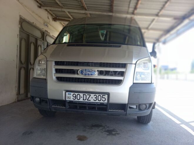 Ford Transit 2009, 233,000 km - 2.4 л - Bakı
