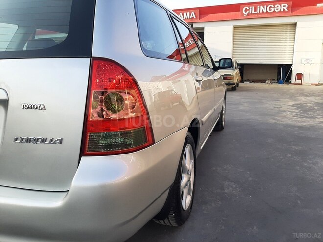 Toyota Corolla 2006, 178,000 km - 1.4 l - Bakı
