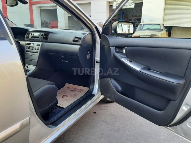 Toyota Corolla 2006, 178,000 km - 1.4 l - Bakı