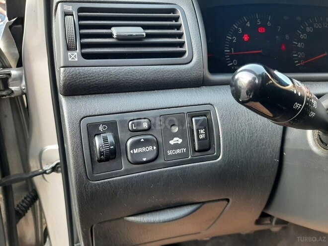 Toyota Corolla 2006, 178,000 km - 1.4 l - Bakı