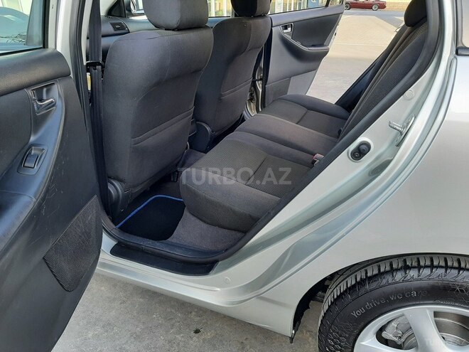 Toyota Corolla 2006, 178,000 km - 1.4 l - Bakı