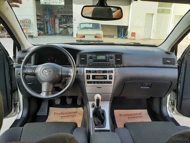Toyota Corolla 2006, 178,000 km - 1.4 l - Bakı