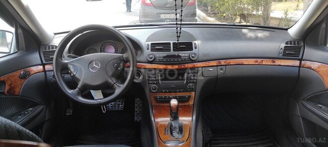 Mercedes E 270 2003, 288,500 km - 2.7 л - Bakı