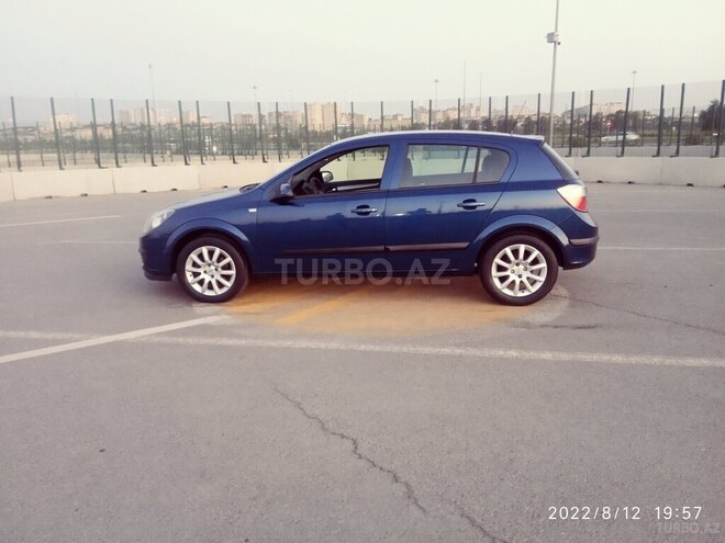 Opel Astra 2004, 123,000 km - 1.4 l - Bakı