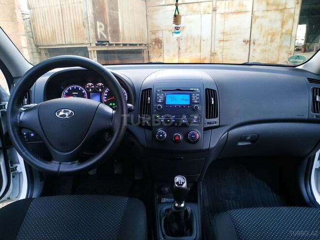 Hyundai i30 2010, 157,900 km - 1.4 л - Sumqayıt